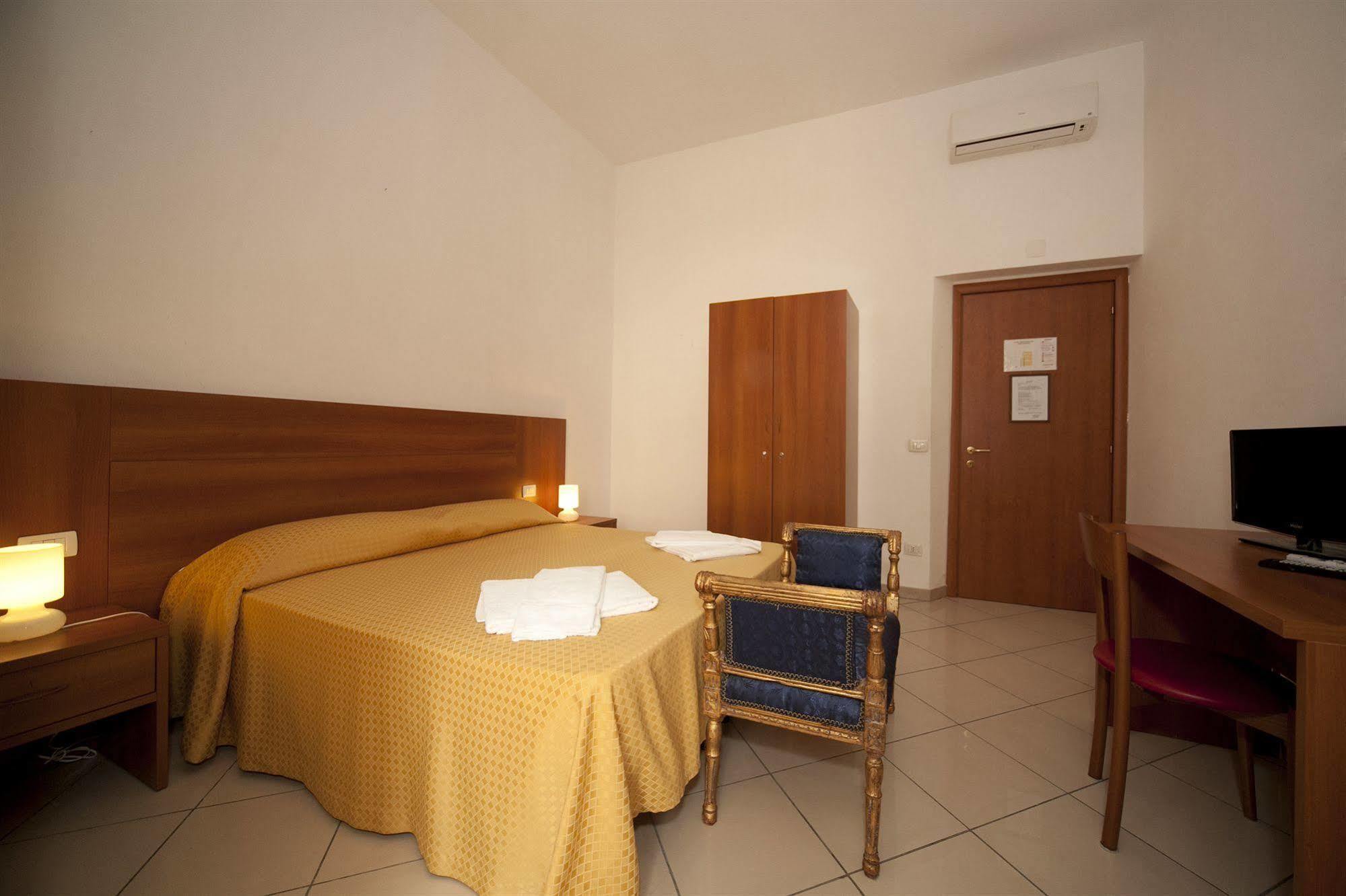 Hotel Dalmazia Florence Exterior photo